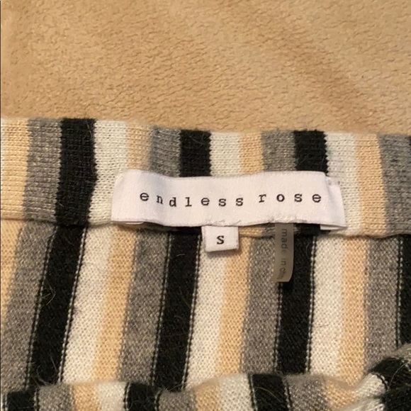 Striped Crop top off the shoulder sweater - Picture 2 of 2